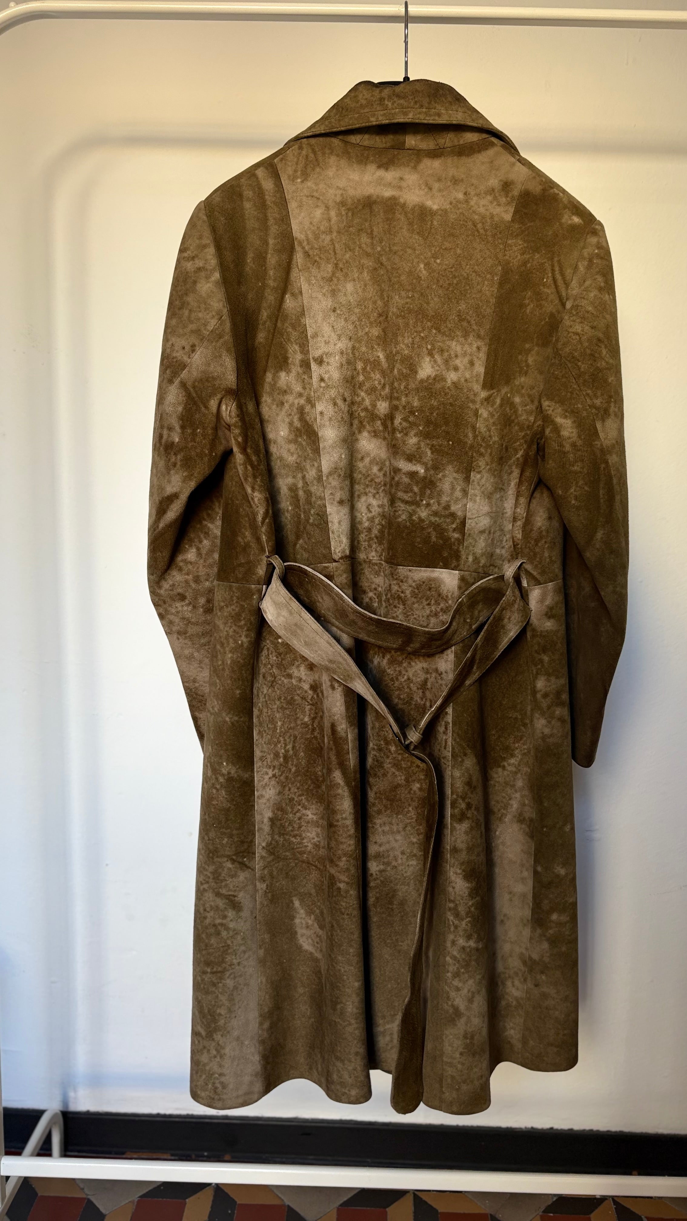 Gabardina vintage de piel auténtica efecto envejecido